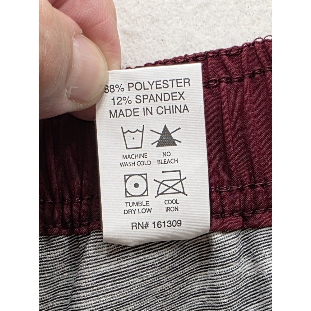 Dixxon Men's Maroon Elastic / Drawstring Waist Hiking Shorts. Size M - Picture 7 of 8